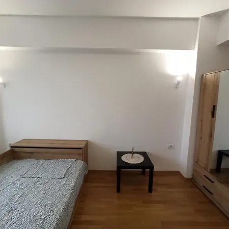 B&t * Üsküp