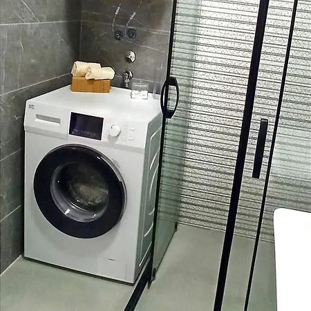 شقة B&t